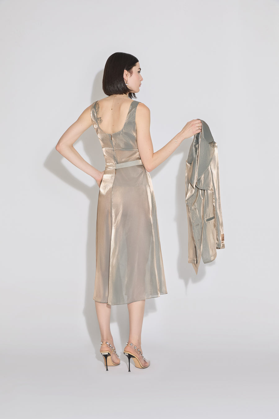 Classic Silhouette — Monroe Liquid Pearl