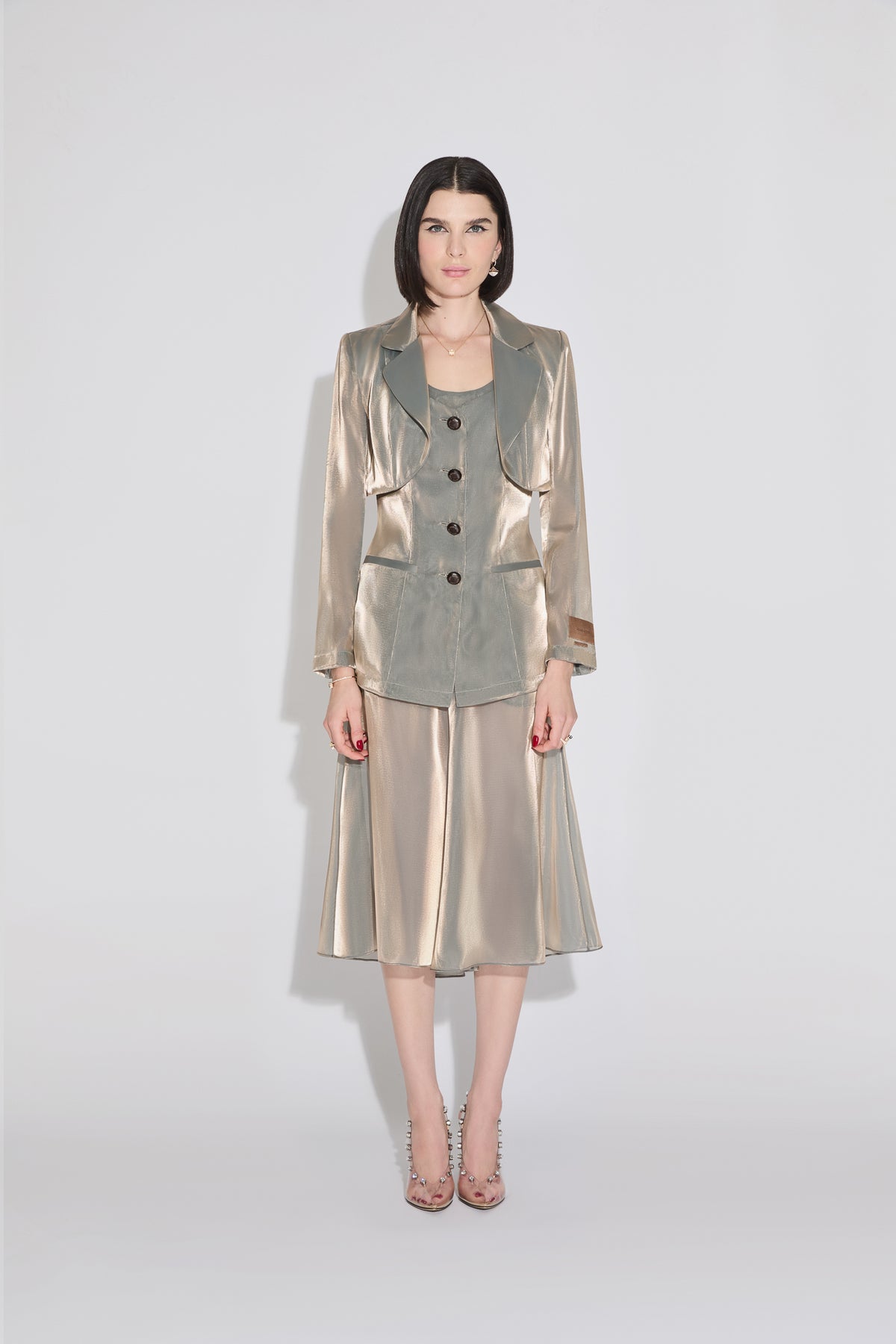 Classic Silhouette — Monroe Liquid Pearl