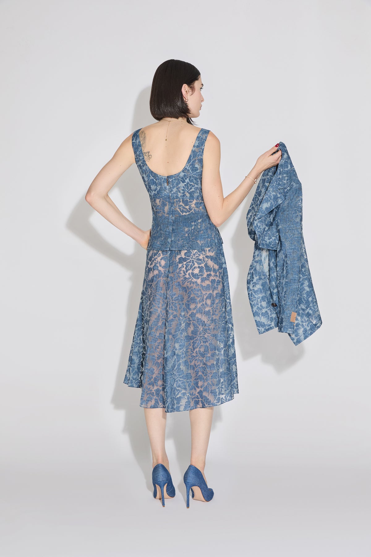 Classic Silhouette — Billie Belle Blu